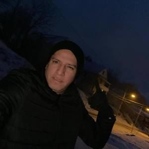 Meet your Posher, Leo